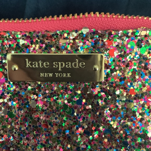 Kate Spade Little GIA GLITTERBALL Pouch. Never carried. Multi color glitter. - Picture 4 of 7